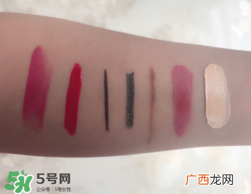 bobbi brown卸妆油好用吗？芭比波朗卸妆油怎么样？