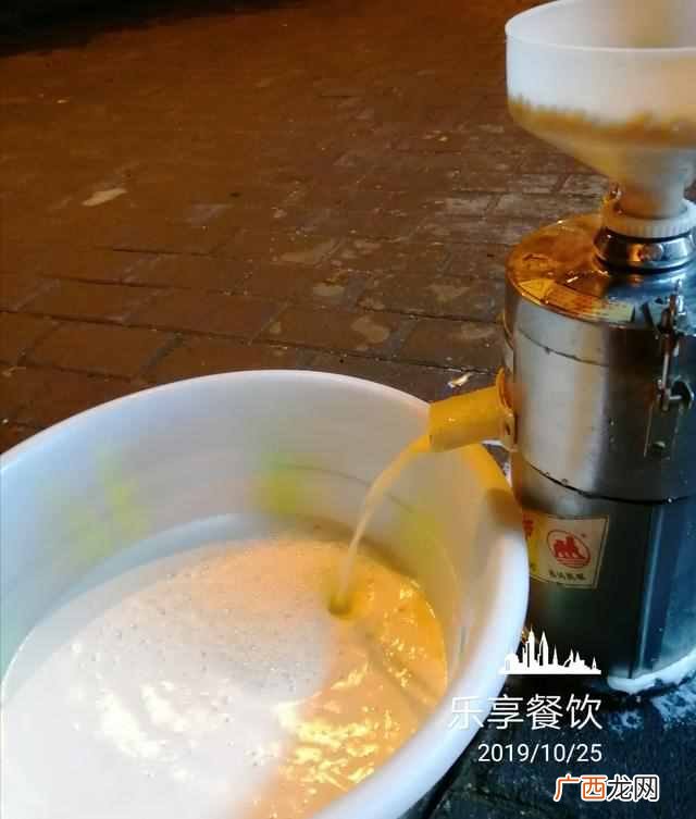 早晨怎样做香浓可口的豆浆？轻松做出早餐店香浓的豆浆