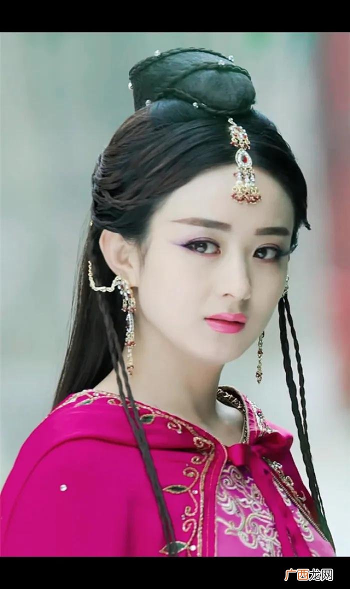 赵丽颖蜀山,赵丽颖在蜀山战役里虽然妆容浓了点