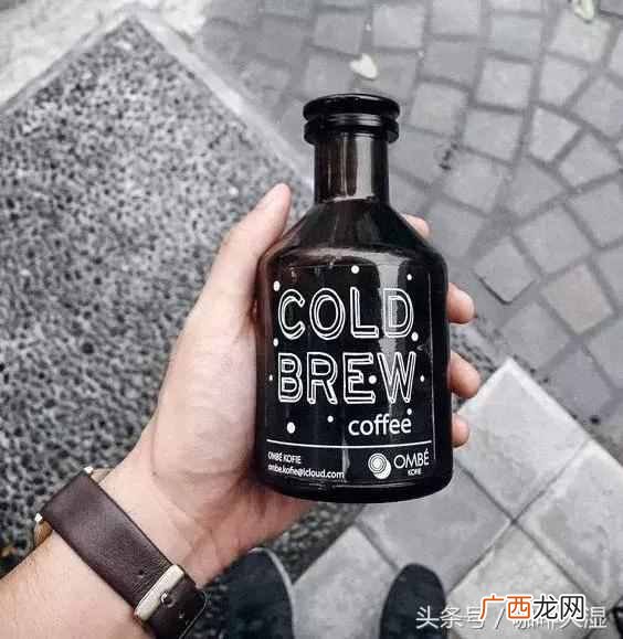 如何用速溶咖啡在家做冰咖啡？？适合在家里制作的冰咖啡有哪些？
