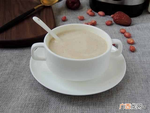 怎样在家制作好喝的花生牛奶??香浓醇厚好滋味,健康无添加