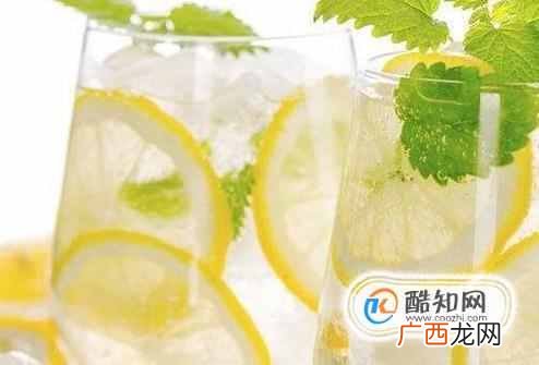 喝柠檬水误区 柠檬水越酸越好吗