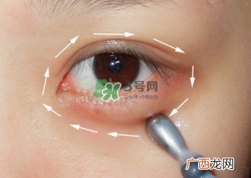兰蔻小灰瓶和小黑瓶哪个好？兰蔻小灰瓶和小黑瓶对比