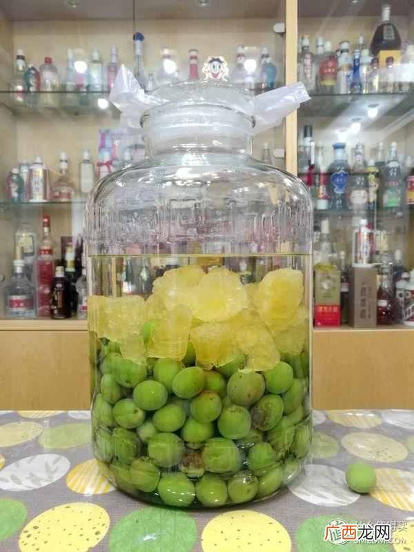 怎样泡制青梅酒？青梅泡酒，简单制作流程