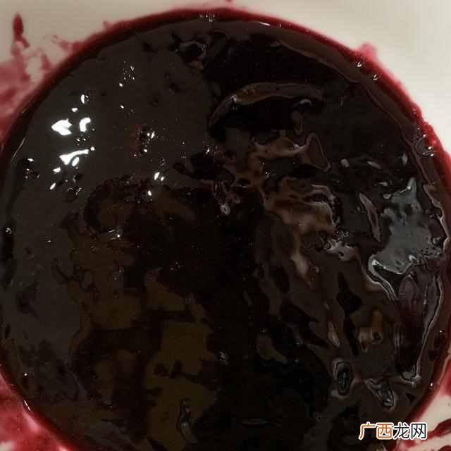 杨梅干怎么做好吃？杨梅上市吃不完，不妨做个杨梅干
