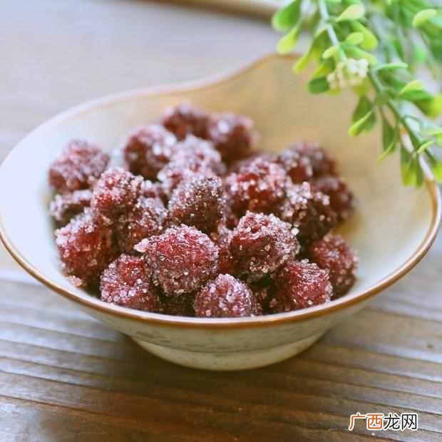 杨梅干怎么做好吃？杨梅上市吃不完，不妨做个杨梅干