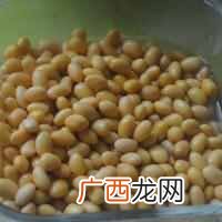 怎么自己在家里做黑芝麻豆浆呢？？一碗浓稠香醇的黑芝麻豆浆的做法