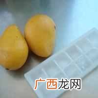 简单的芒果沙冰教材？芒果冰沙的做法步骤