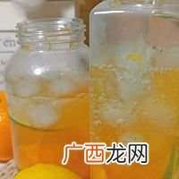 甜橙果粒茉莉茶