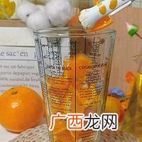 甜橙果粒茉莉茶