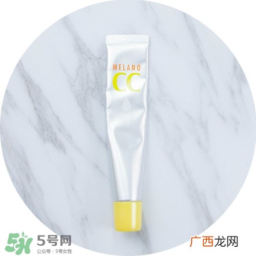 为什么美白精华用了没有变白 挑选美白产品的方法