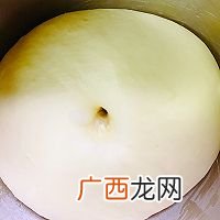 黑芝麻面包