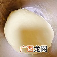 黑芝麻面包