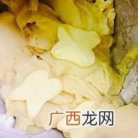 黑芝麻面包