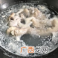 粤菜大排档风味拍蒜豉香蒸大肠