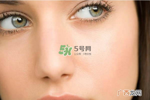 眼霜会导致脂肪粒吗？怎么选择适合自己的眼霜？