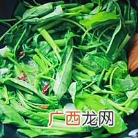 炝炒空心菜