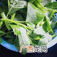 炝炒空心菜