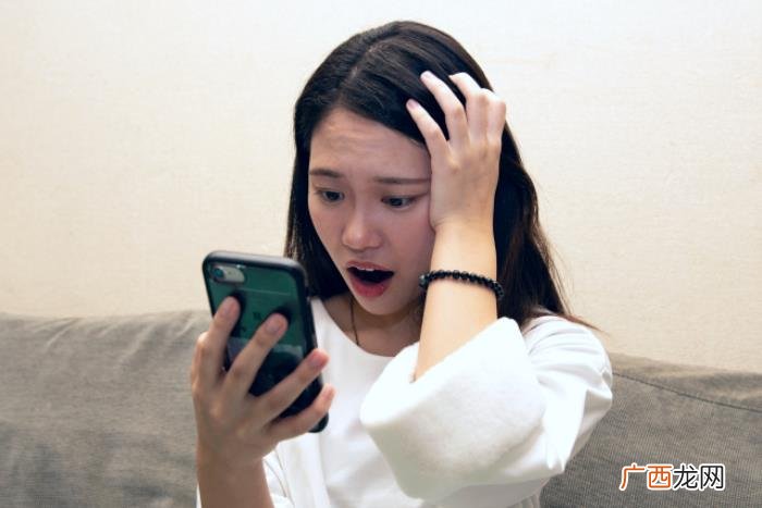女人遇到前任是什么感觉，分手后再遇到前任时