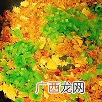 超级好吃的酱油火腿蛋炒饭