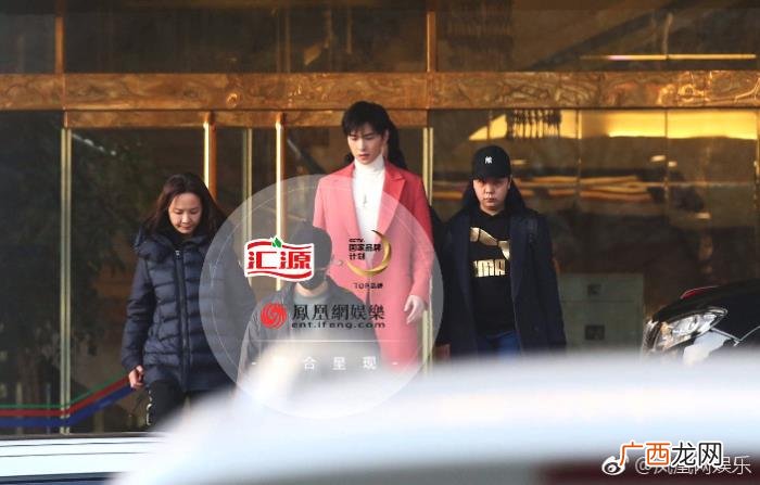 杨洋进央视，杨洋2018央视狗年春晚彩排影像盘点