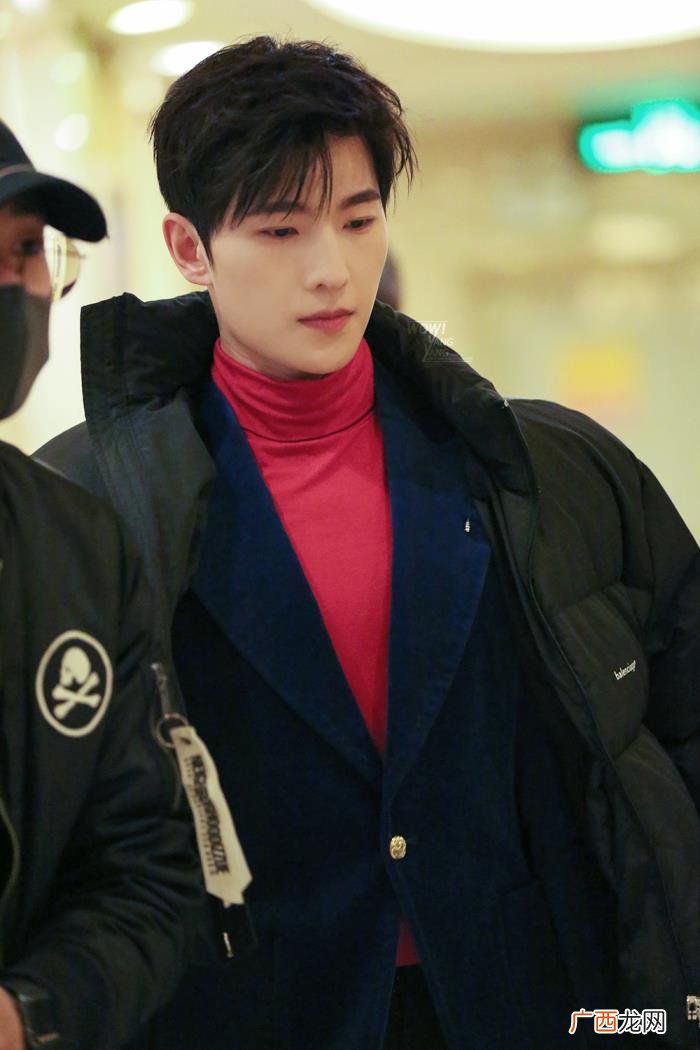 杨洋进央视，杨洋2018央视狗年春晚彩排影像盘点