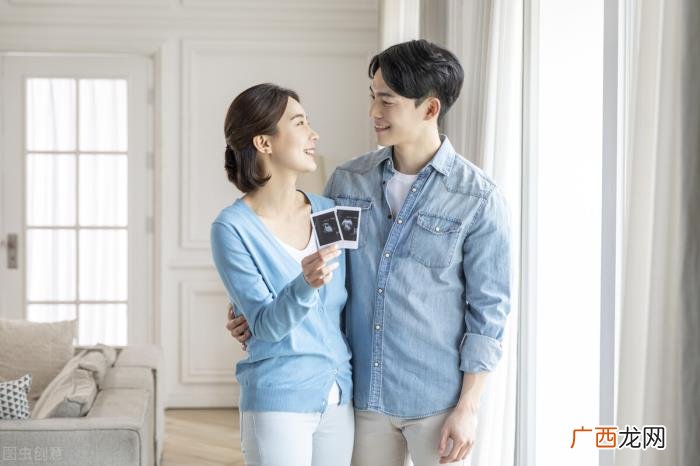男生喜欢一个人会很想吻她吗，男人会喜欢女人强吻吗