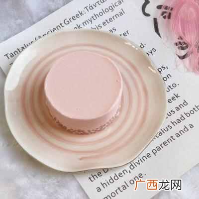 怎样自己在家做草莓椰奶冻？？史上最好吃的草莓椰奶冻做法