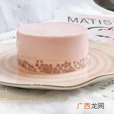 怎样自己在家做草莓椰奶冻？？史上最好吃的草莓椰奶冻做法