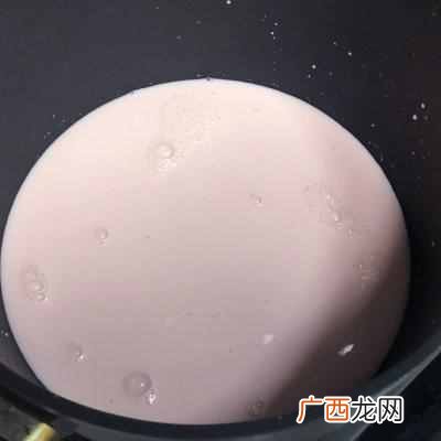 怎样自己在家做草莓椰奶冻？？史上最好吃的草莓椰奶冻做法