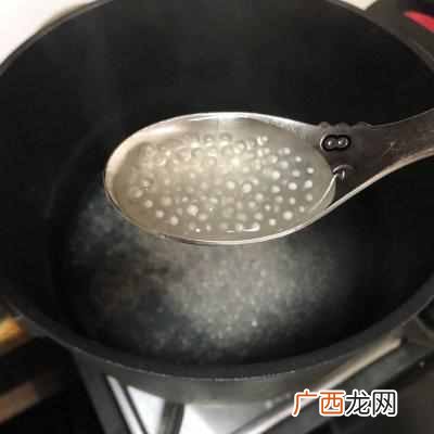 怎样自己在家做草莓椰奶冻？？史上最好吃的草莓椰奶冻做法