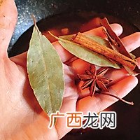 鸡肉炖土豆