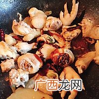 鸡肉炖土豆