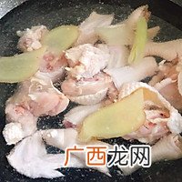 鸡肉炖土豆