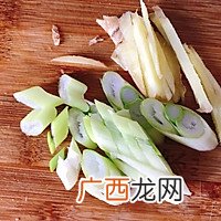 鸡肉炖土豆