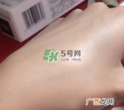 olay小白瓶会长毛吗？olay小白瓶长黑毛是怎么回事？