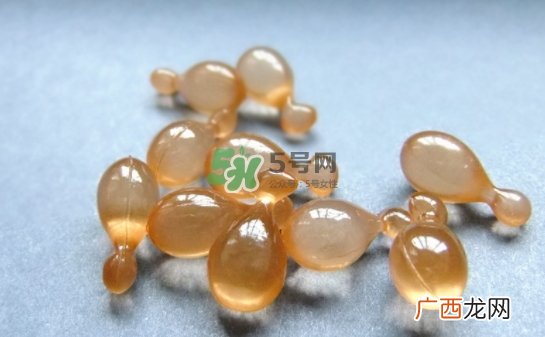 雅诗兰黛小棕瓶安瓶胶囊怎么样？雅诗兰黛小棕瓶胶囊功效