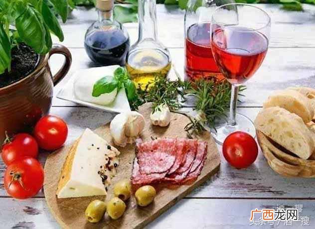 都有哪些菜品适合搭配红酒喝??葡萄酒与菜肴搭配原则及经典案例