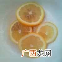 怎样做美味的糖渍柠檬？？糖渍蜂蜜柠檬的做法步骤