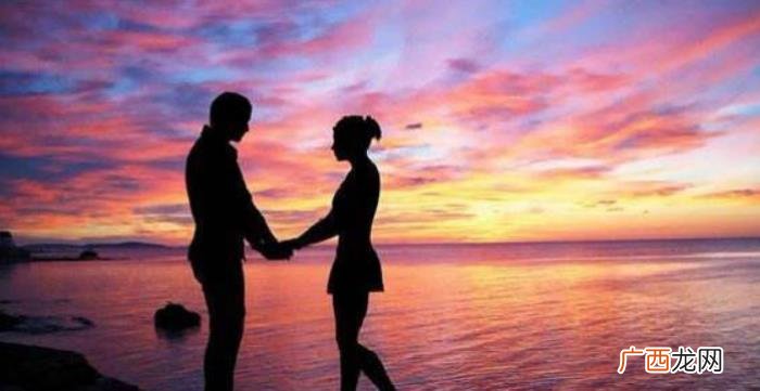 一个男人在这四个时候联系你 如果一个男人说你水多