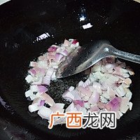 香菇土豆肉丁焖饭