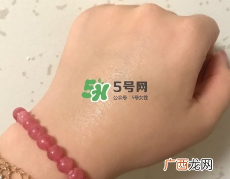 ipsa流金水和haba g露哪个好？流金水和g露使用顺序