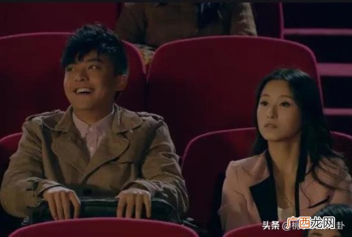 王彦霖同学，王彦霖与10年前求婚的同学艾佳妮结婚