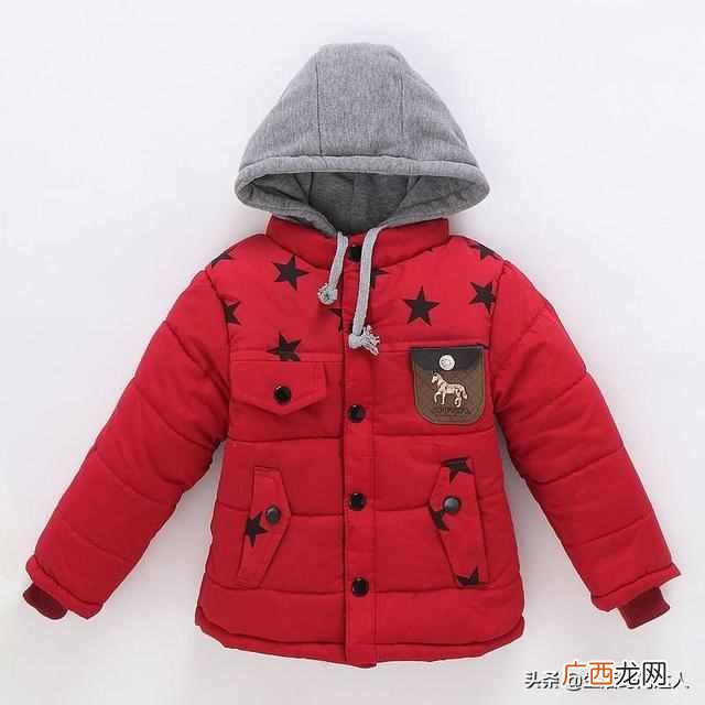 如何洗羽绒服？羽绒服脏了别花钱去洗，洗衣店老板教我方法