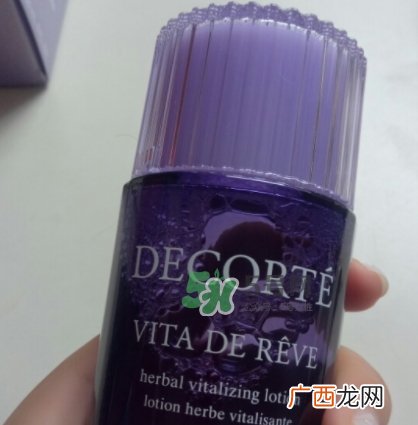 黛珂紫苏水和城野医生收敛水哪个好？紫苏水和收敛水对比