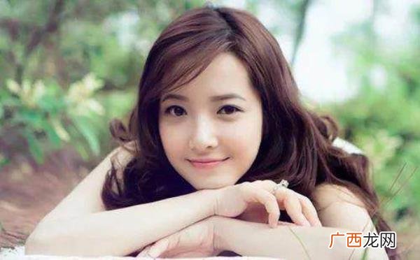 爱一个有家庭的女人要放弃吗，女人可以左右一个家庭的兴衰