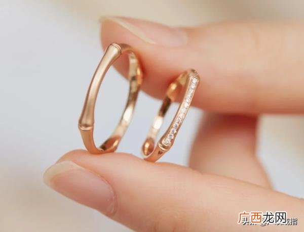 爱与被爱都是一种需要,爱与被爱同时发生