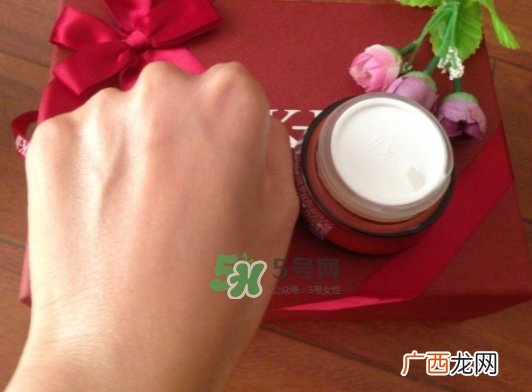 sk2大红瓶面霜适合夏天用吗？sk2大红瓶面霜适合季节