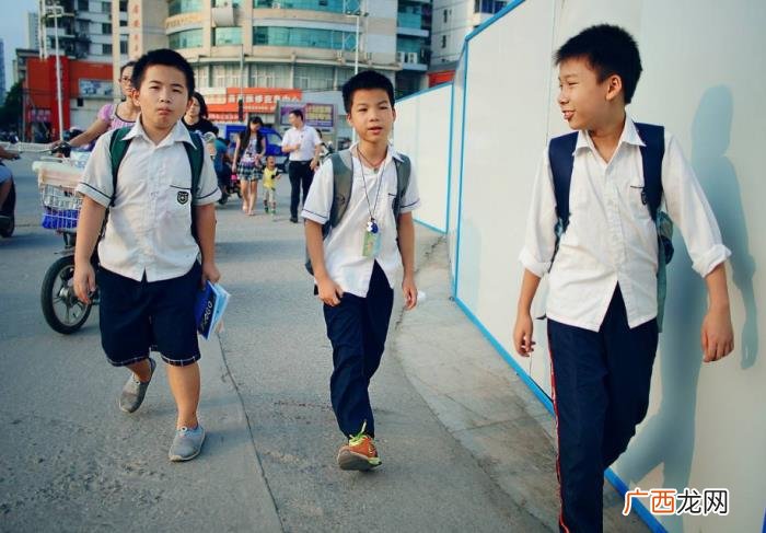 不受老师待见的学生 老师冷落一个学生的表现