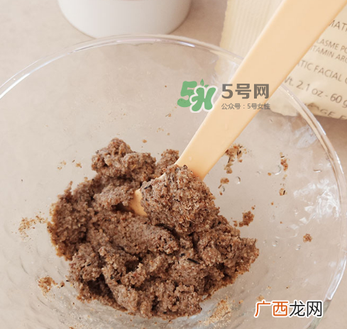 思妍丽鸡饲料面膜好用吗？思妍丽鸡饲料面膜一周用几次？